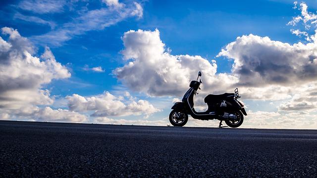 バイクのバッテリーはどう廃棄する？無料で回収してもらう方法や処分時の注意点を解説 – バイクマン