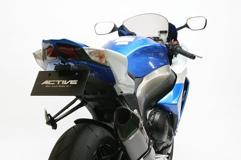 GSX-R1000 Fender Eliminator Kit Black with LED License Plate Light