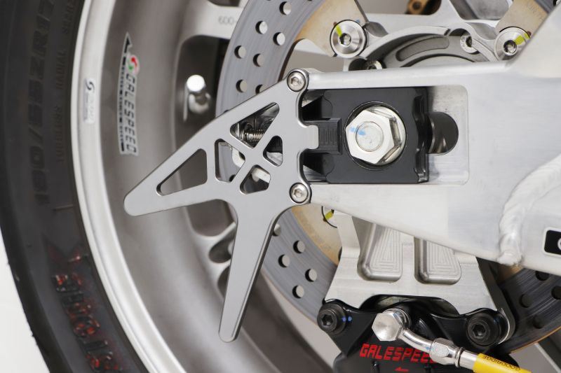 Stand Hook Plates for Press-Formed Swingarm, Red, Set of Left and Right