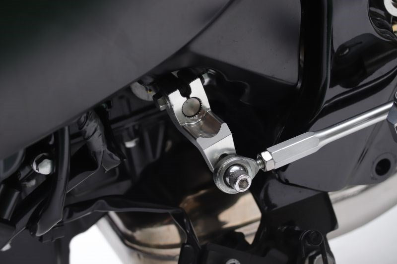 ELABORATE Foot Control Kit Silver Z900RS 18-21/CAFE 18-21