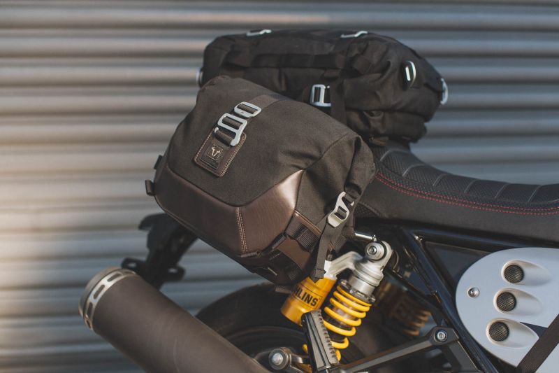 SLC Side Carrier Right XJR1301C