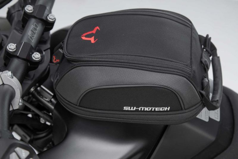 EVOタンクリング KTM スーパーデューク 790/390/ADV