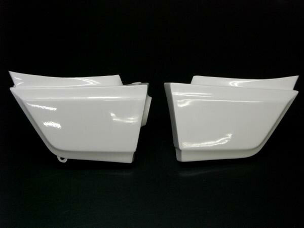 APE50/100 Z400FX Type Side Cover FRP057