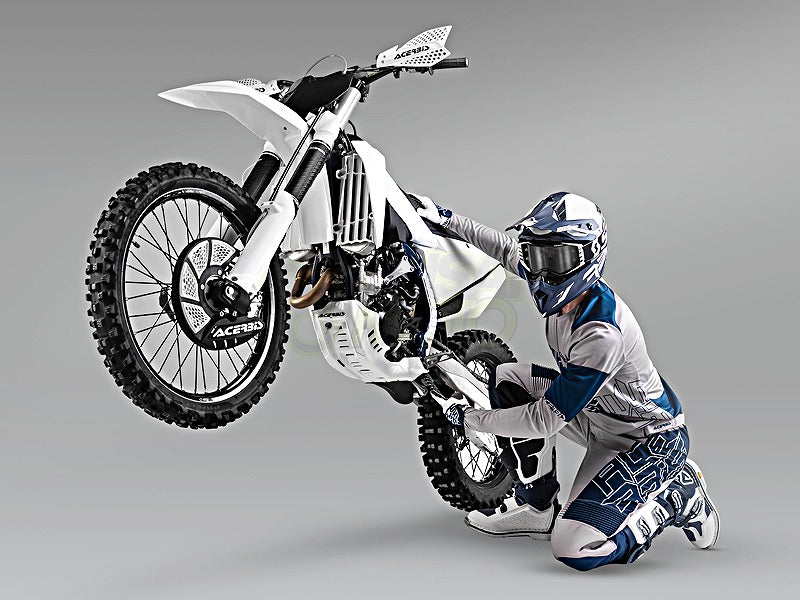 Skid Plate White/Black Husqvarna FE250/350 (20)