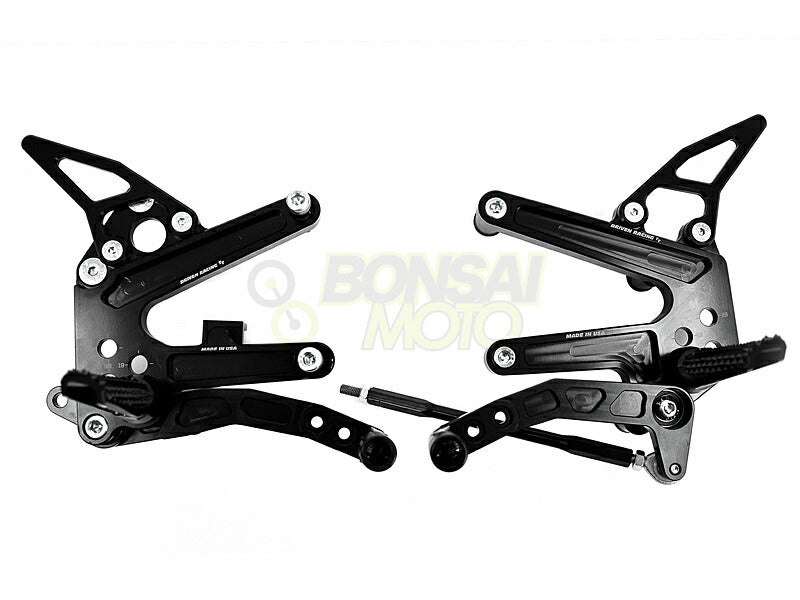TT Rear Sets Black Z900