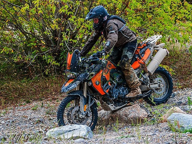 スキッドプレート マットブラック F650GS