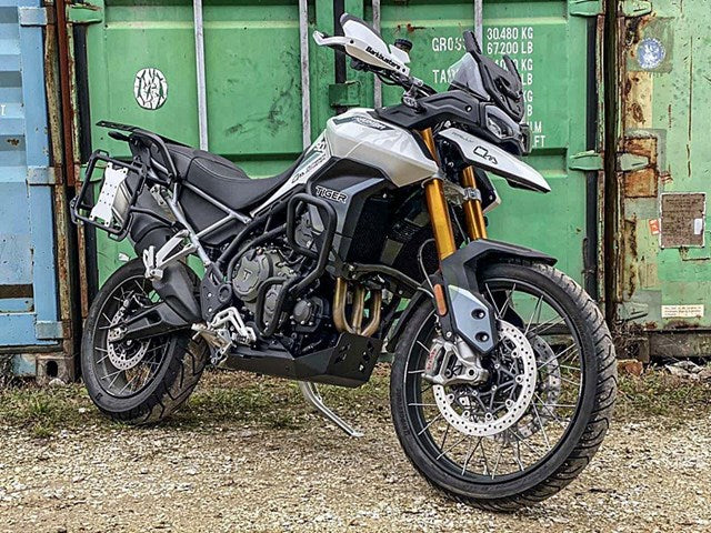 スキッドプレート マットブラック タイガー900