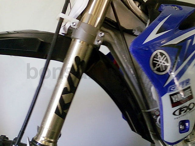 OEMフロントフェンダー ホワイト YZF250/450 (06-09) YZ125/250(06-14) YAMAHA