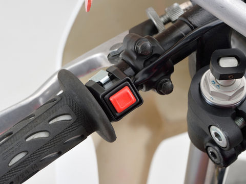 キルスイッチ(スクエアタイプ)φ22.2用