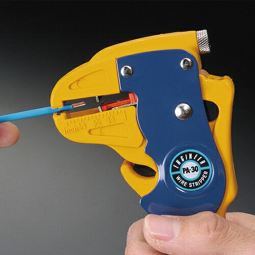 ワイヤーストリッパー サイズ:80X170mm 材質:樹脂、鉄 ストリップ可能断面積:約0.5~5.5mm2