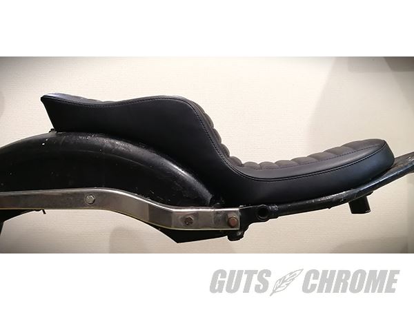 レザーキング&クイーンシート ブラック 縦約730mm(タブ含む)×横約250mm 4速ビッグツイン