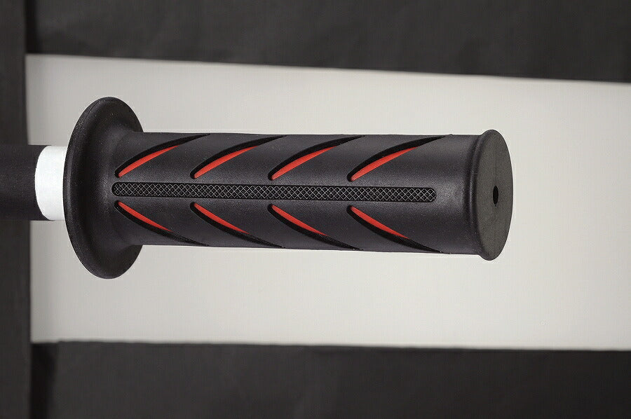 SP1 Grips Black/Red Non-Through Type 114mm Length For 22.2mm Handlebars