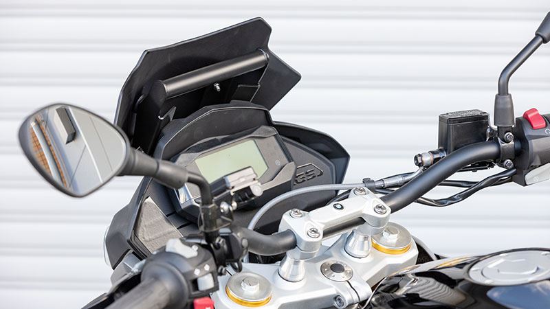 Mount Base Stay Black G310GS