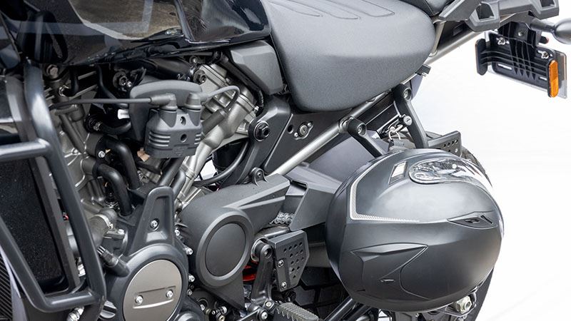 ヘルメットロック ブラック パンアメリカ1250/SPL