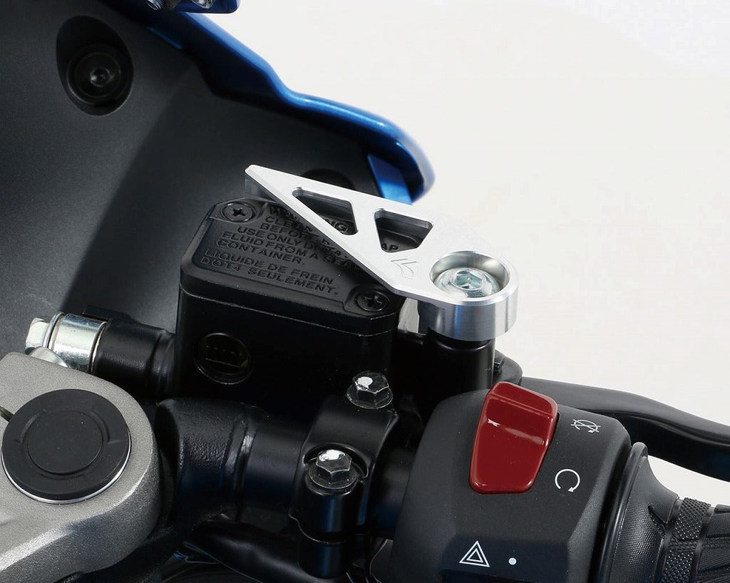 マスターシリンダーガード シルバー GSX-R125 GSX-S125
