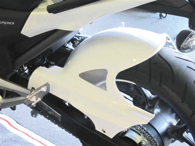 HUGGER リアインナーフェンダー ホワイト/シルバーメッシュ NC700 S/X/INTEGRA(インテグラ) (12-13)
