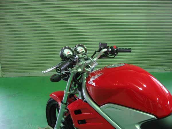 イージーフィットバー Low ブラック 22.2φ VTR250