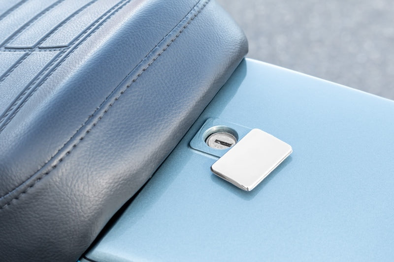 シートロックカバー クロームメッキ バネ付き Z1R