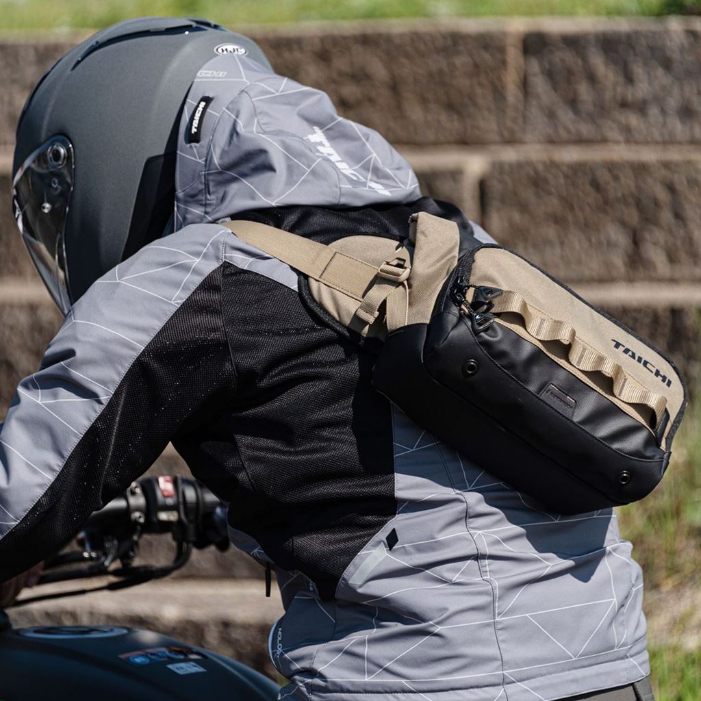 RSB279 WP ヒップバッグ ブラック/レッド 5L