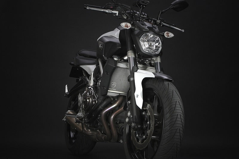 Radiator Core Guard Black Plating YAMAHA MT-07 '14~16 Yamaha MT-07 '14~16 Black Plating