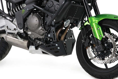 スキッドプレート ブラック/シルバー ヴェルシス650