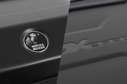 サイドケース XCEED/エクシード ジェットブラック 38L 左側