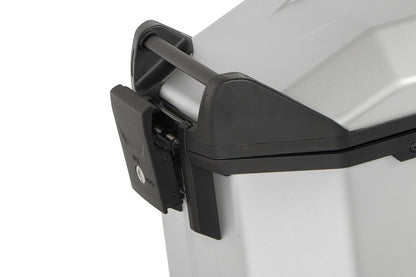 サイドケース XCEED/エクシード シルバー 38L 左側