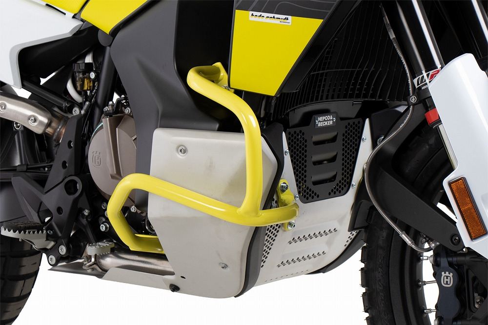 エンジンガード イエロー ノーデン901