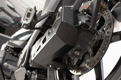 リアドライブシャフトガード ブラック R1300GS