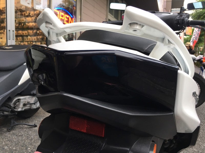テールライトカバー スモーク シグナスX4型