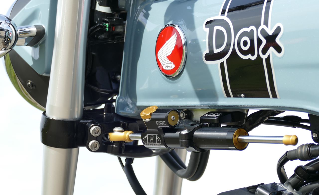 CNCステアリングダンパーステー 100mm 正ピロボール ブラック TYPE-7 DAX125 22-24