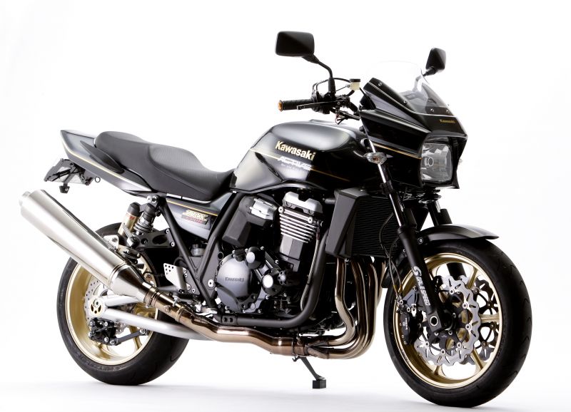 リアホイール TYPE-N ゴールド 550-17 1本入 ZRX1200 DAEG 09-16