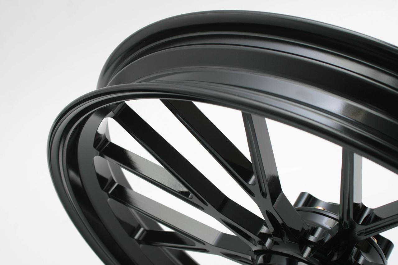 Forged Aluminum Wheels S18 Gloss Black (Glass Coated) R 450-17 1 pc. Softail
