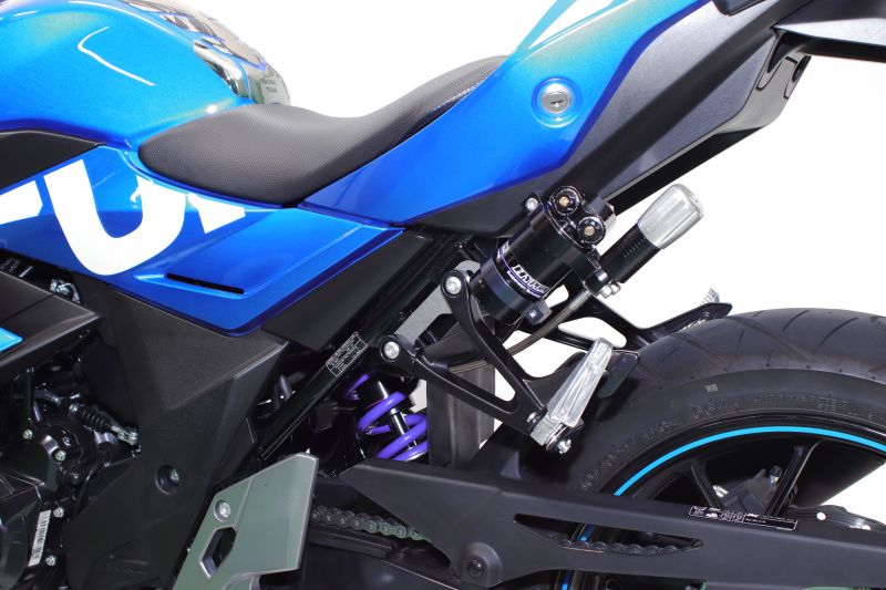 Rear shock with remote reservoir and HPA T461 Monoshock GSX250R