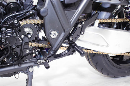 エラボレート フットコントロールキット シルバー ZRX1200 DAEG 09-16