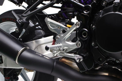 ELABORATE Foot Control Kit Silver Z900RS 18-21/CAFE 18-21