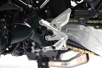 ELABORATE Foot Control Kit Silver Z900RS 18-21/CAFE 18-21