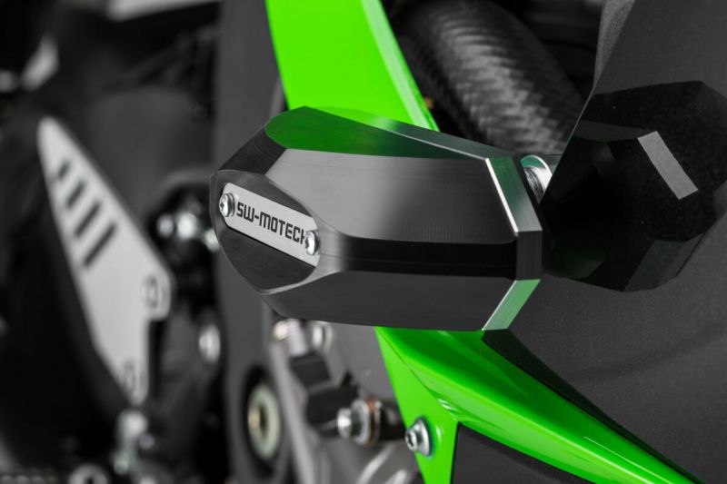 フレームスライダーセット ブラック ZX-6R 左右