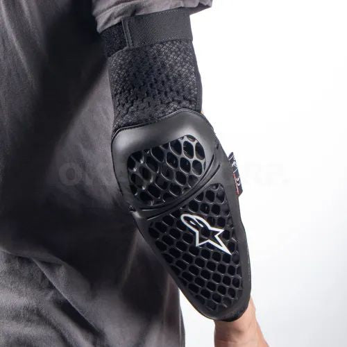 BIONIC PLUS ELBOW PROTECTOR 肘プロテクター ブラック S/Mサイズ