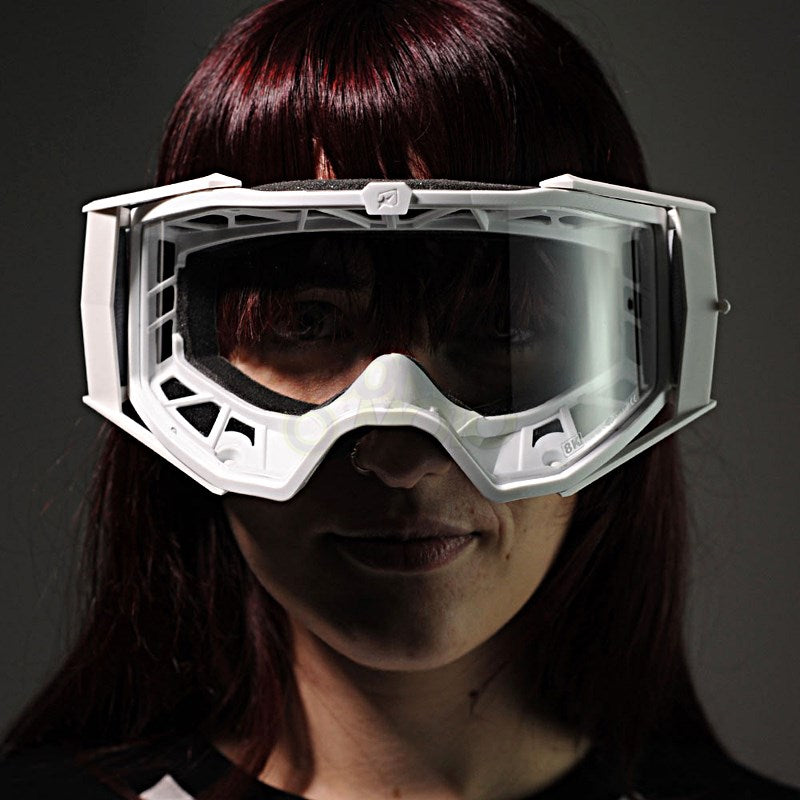 8Kゴーグル ユーロフィット シングルクリアレンズ ホワイト/ホワイト