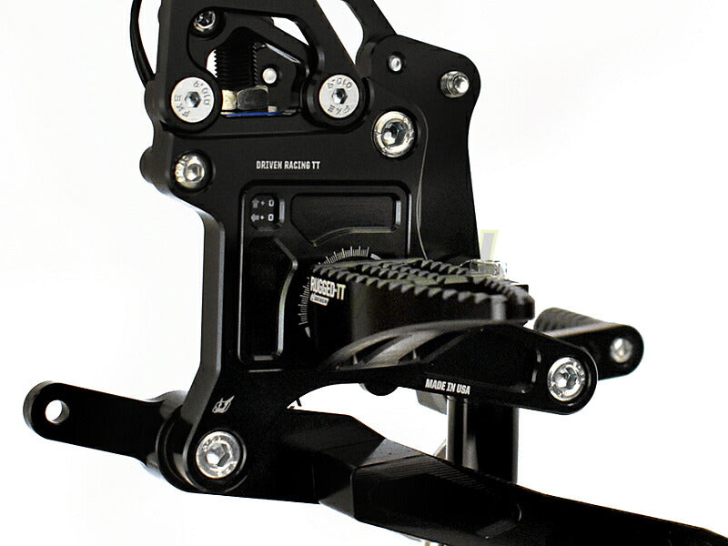 TT バックステップ  レッド    R9T
