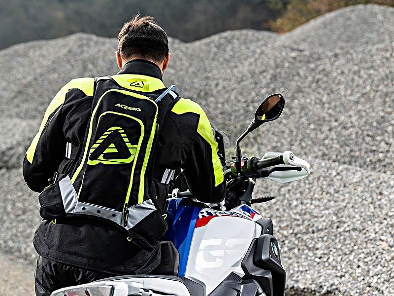 Xストーム 14.5Lバックパック