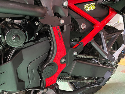 Xグリップ フレームプロテクター  ホワイト/ブラック  HONDA AfricaTwin CRF1100L / AdventureSport(20-22)