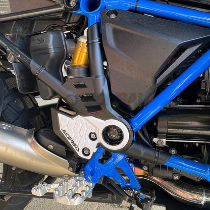 Xグリップ フレームプロテクター  ブラック/シルバー  BMW R1250GS/Adv(19-20) R1200GS/Adv(13-18)