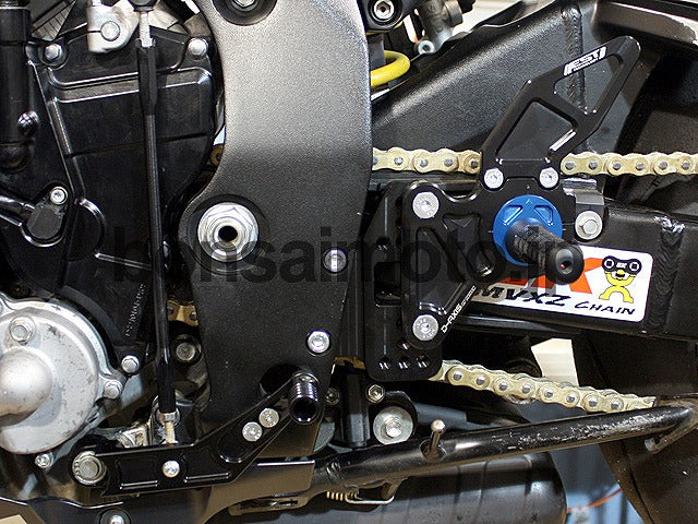 D-Axis バックステップ ストリートスタイル チタニウムグレー  SUZUKI GSX-R600/750 06-10