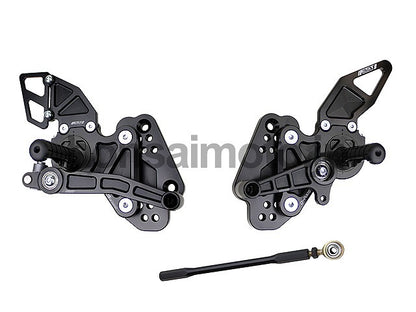 D-Axis バックステップ GPスタイル シルバー  SUZUKI GSX 1300R 99-07