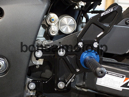 D-Axis バックステップ GPスタイル シルバー  YAMAHA R1 09-11