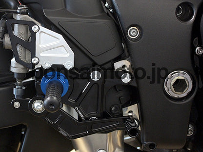 D-Axis バックステップ ストリートスタイル シルバー  YAMAHA R1 09-11