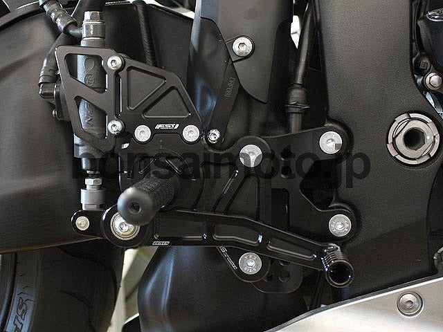 D-Axis バックステップ GPスタイル レッド  HONDA CBR 600 RR 07-11 (ABS非対応)