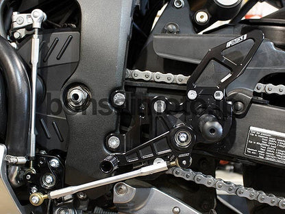 D-Axis バックステップ ストリートスタイル シルバー  HONDA CBR 600 RR 07-11 (ABS非対応)